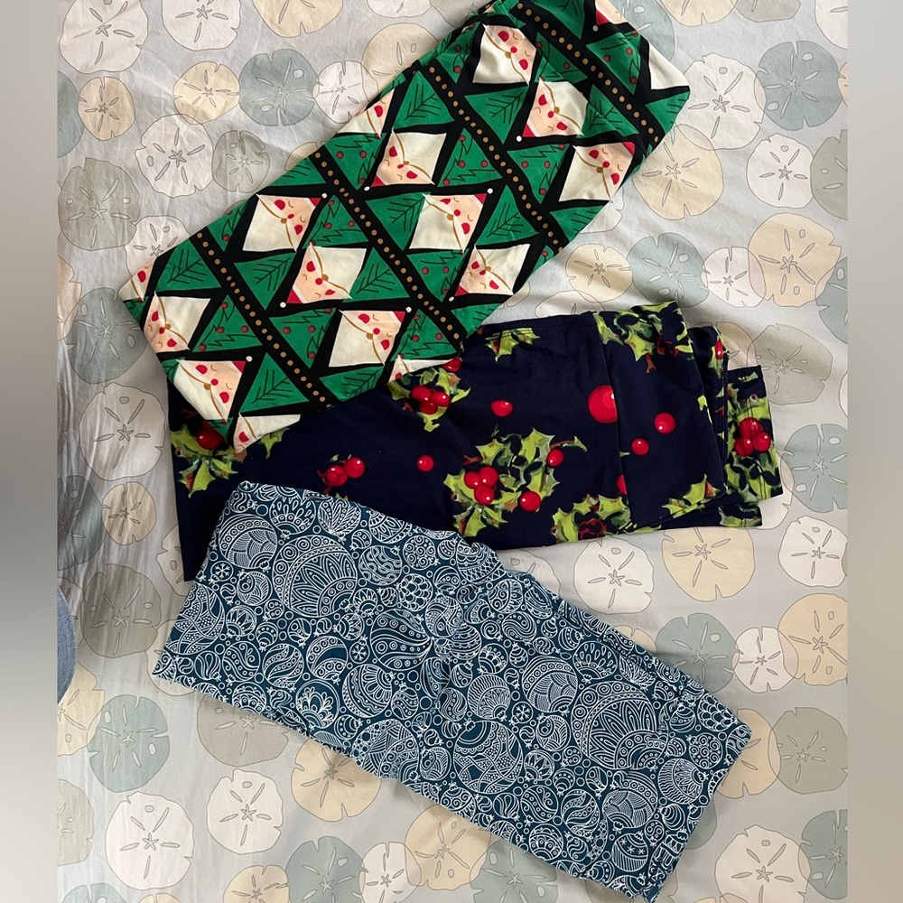 LulaRoe winter holiday leggings 3 pack